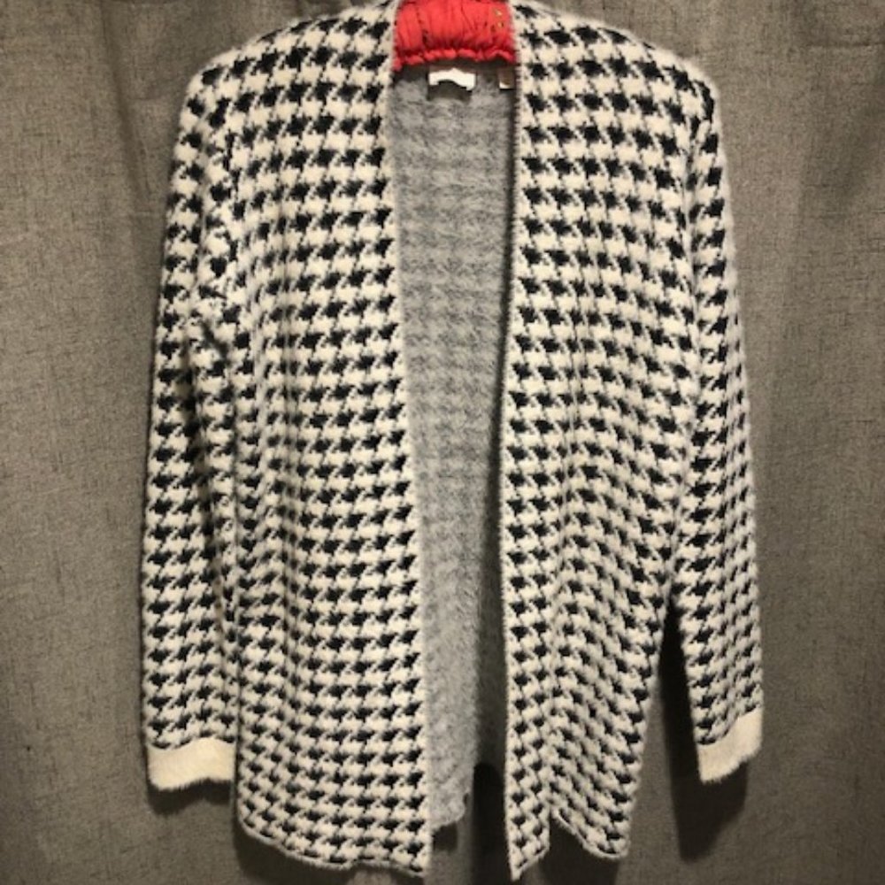 Cyrus Long Sleeve Black and White Mid-Thigh Sweater Size M